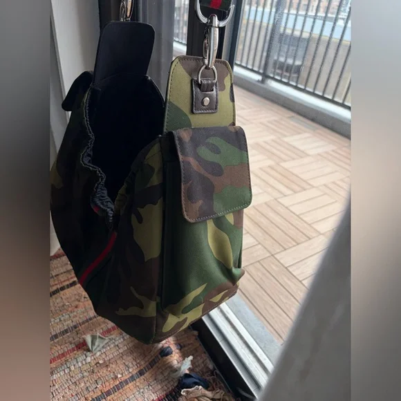 Camouflage Pet Carrier Bag - Picture 5 of 6